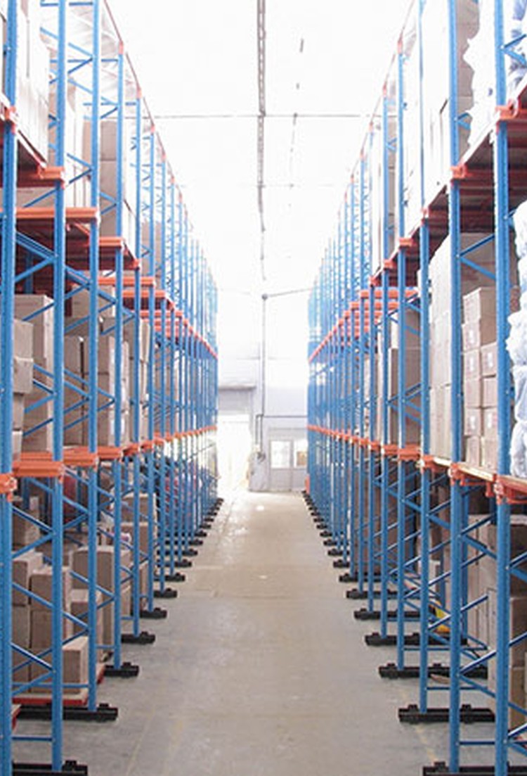 Drive-In / Drive-Through Racking 4 Drive-In / Drive-Through Racking photograph 4