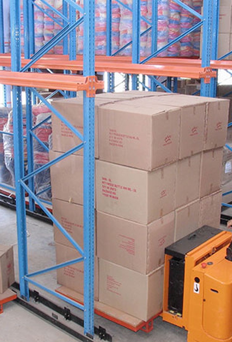 Drive-In / Drive-Through Racking 5 Drive-In / Drive-Through Racking photograph 5