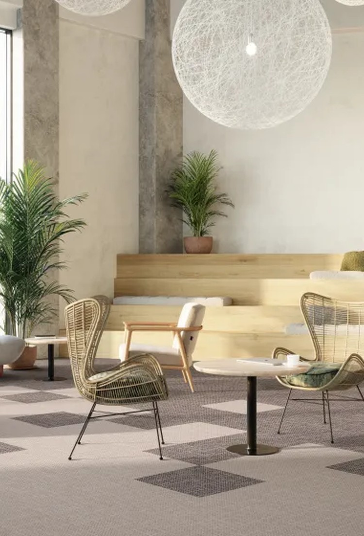 DSGN Tweed carpet tiles installation photograph 1