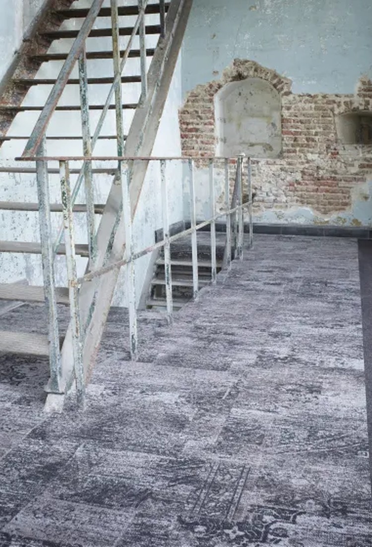 Pattern carpet tiles installation photograph 2